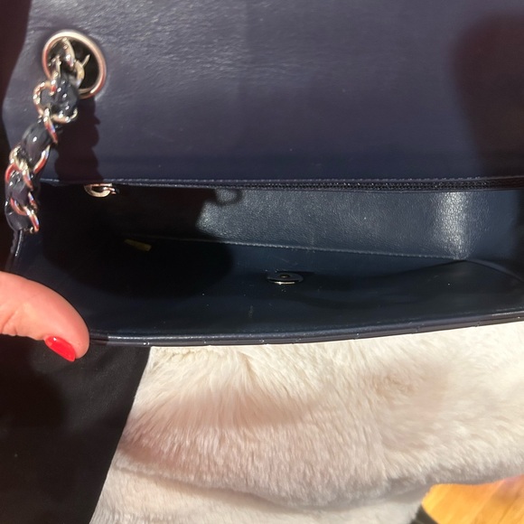 Chanel mini flap Chevron Patent Navy - Picture 5 of 16
